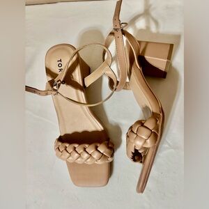 Torrid Braided Single Band Block Heel sandals (8.5W)